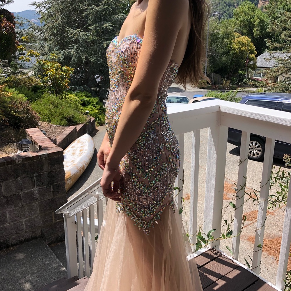 Clarisse Salmon/Creme Mermaid Prom Dress(Size 5/6)